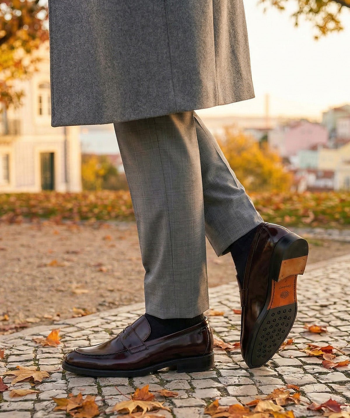 OSCAR Burgundy Loafer