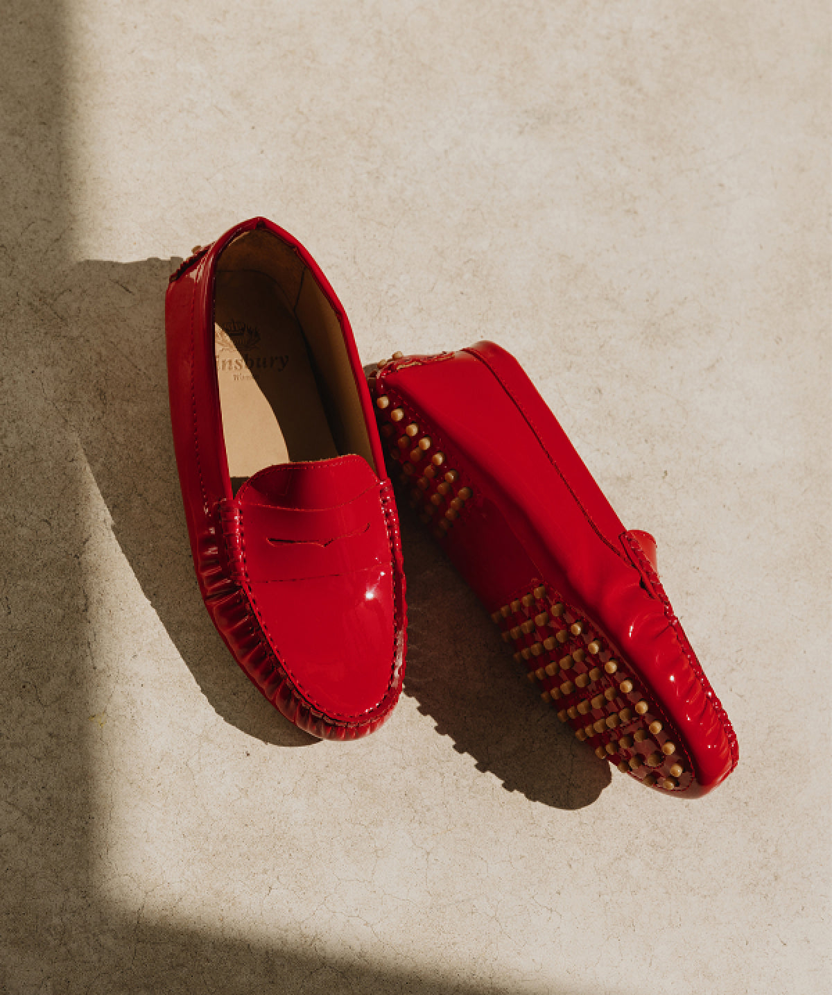 s/files/1/0898/2354/3633/files/mocassins-arlequin-vernis-rouge.jpg_v_66027764292632-7_922b8593-dba5-4738-bcb1-c8afad758d55.jpg?v=1745540305